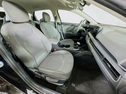 Used 2025 Kia K4 FWD image 29