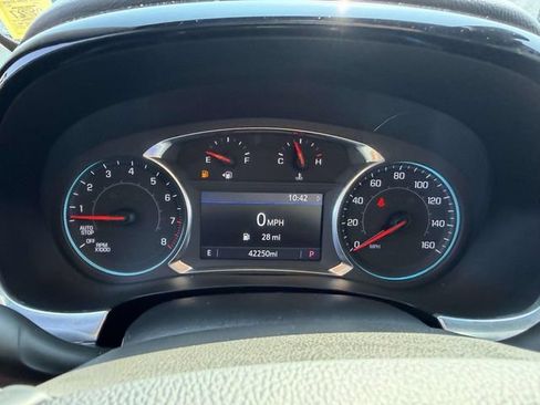 Certified 2023 Chevrolet Traverse LT FWD image 28