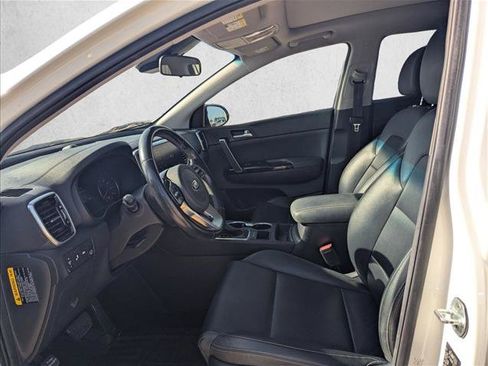 Used 2022 Kia Sportage EX FWD image 10