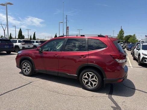 Used 2021 Subaru Forester Premium w/ Popular Package #1 AWD/4WD image 6