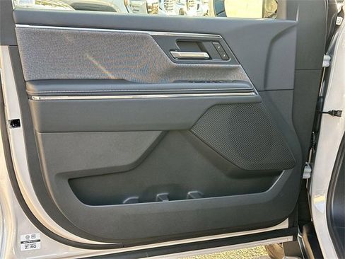 New 2026 GMC Sierra EV Elevation image 18