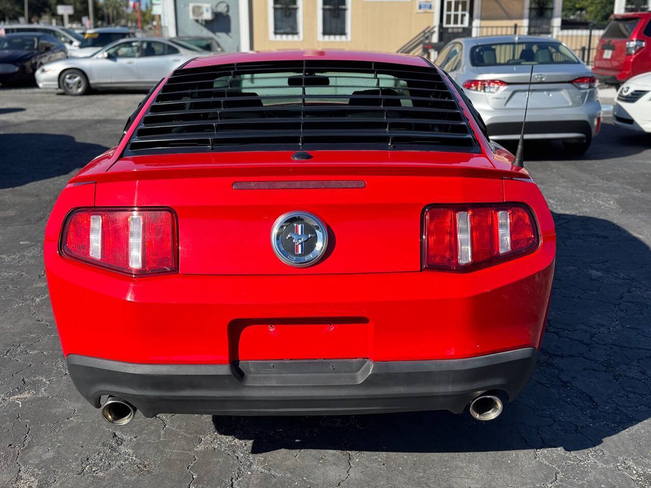 Used 2012 Ford Mustang Premium RWD image 7