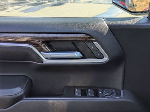Used 2022 GMC Sierra 1500 Elevation image 12