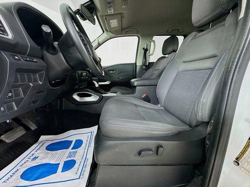 Used 2022 Nissan Frontier SV RWD image 23