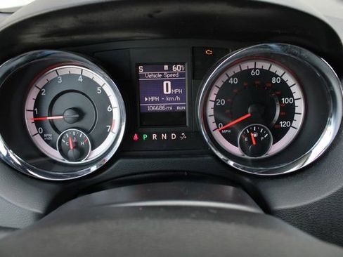 Used 2019 Dodge Grand Caravan SXT w/ Driver Convenience Group image 9