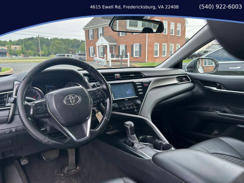 Used 2020 Toyota Camry SE FWD image 13