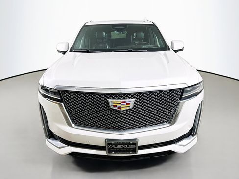 Used 2021 Cadillac Escalade ESV Premium Luxury Platinum image 2