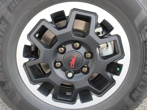 New 2026 Toyota 4Runner TRD Off-Road Premium AWD/4WD image 10
