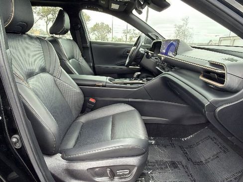 Certified 2024 Toyota Crown Limited image 41