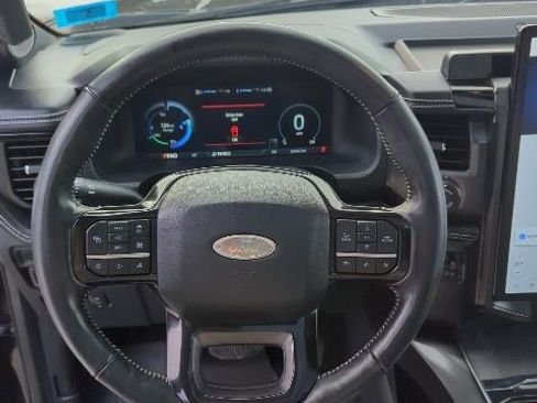 Used 2023 Ford F150 Lightning Platinum image 29