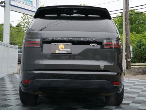 Used 2023 Land Rover Discovery S R-Dynamic AWD/4WD image 8