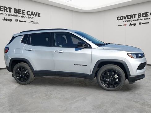 New 2026 Jeep Compass Latitude w/ Quick Order Package 29K image 12