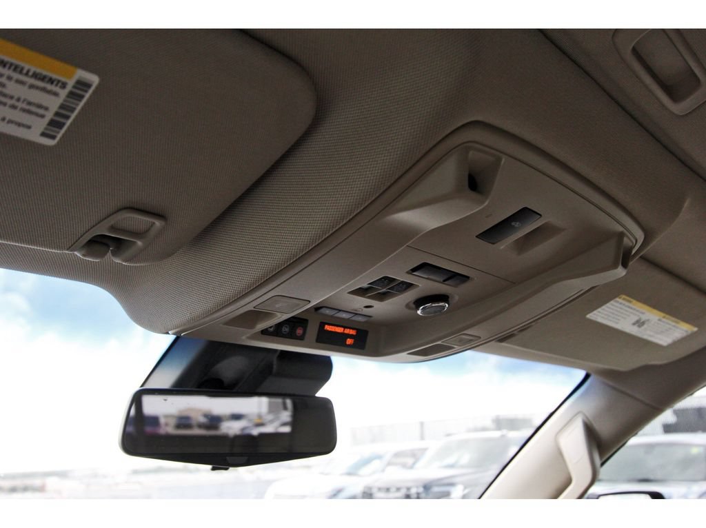 Used 2019 Cadillac Escalade Luxury RWD image 26