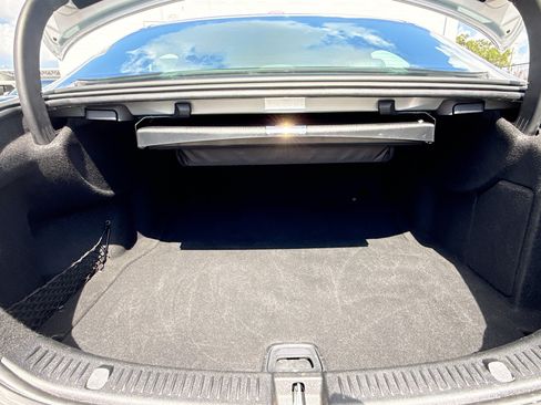 Used 2020 Mercedes-Benz E 350 Sedan image 11
