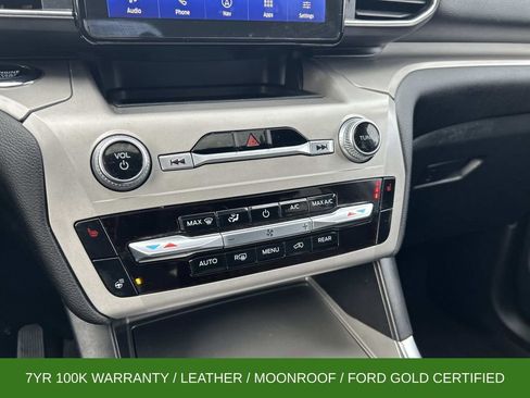 Certified 2022 Ford Explorer XLT w/ Equipment Group 202A image 31