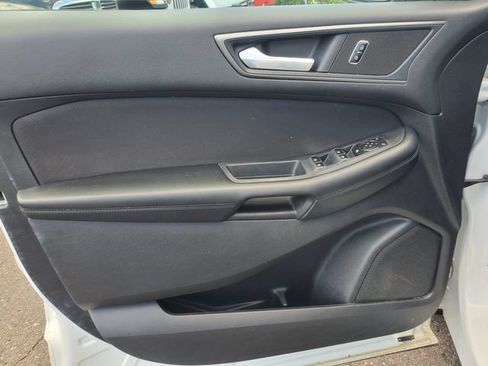 Used 2016 Ford Edge SE FWD image 6