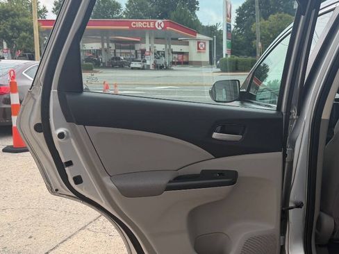 Used 2014 Honda CR-V LX image 11