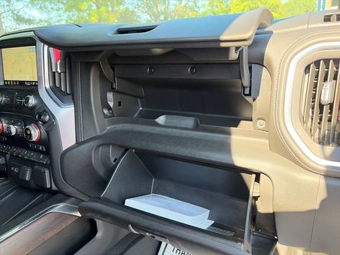 Used 2021 GMC Sierra 1500 SLT AWD/4WD image 29