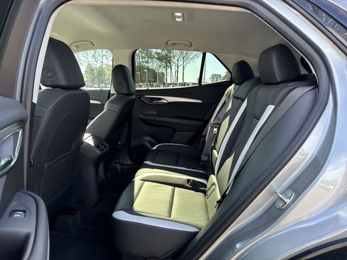 Used 2025 Buick Envision Sport Touring image 30