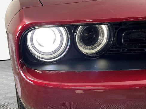 Used 2019 Dodge Challenger SXT w/ Plus Package AWD/4WD image 31