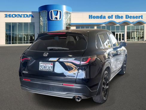 Used 2024 Honda HR-V Sport image 7