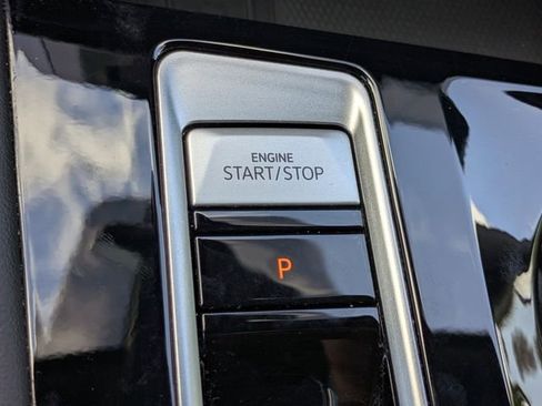 Used 2026 Volkswagen Atlas Cross Sport SE FWD image 33