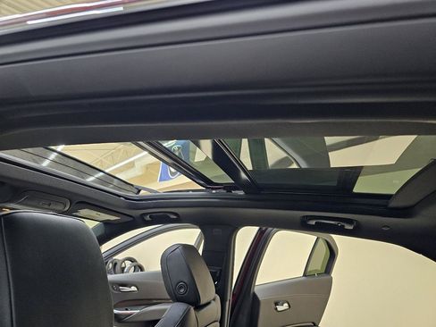 Used 2019 Cadillac XT4 Sport w/ Cold Weather Package FWD image 38