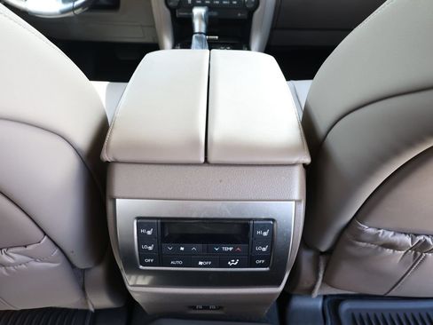 Used 2023 Lexus GX 460 Premium AWD/4WD image 26
