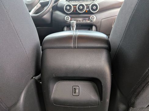 Used 2020 Nissan Sentra SV FWD image 28