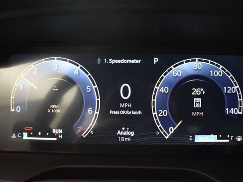 New 2026 Jeep Grand Cherokee Altitude image 11