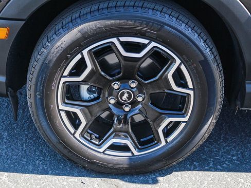 Certified 2025 Ford Bronco Sport Outer Banks w/ Outer Banks Tech Package+ AWD/4WD image 12