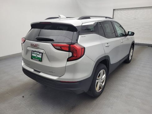 Used 2018 GMC Terrain SLE w/ Driver Convenience Package image 9