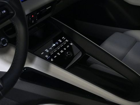 Certified 2025 Porsche Macan 4S Electric image 21