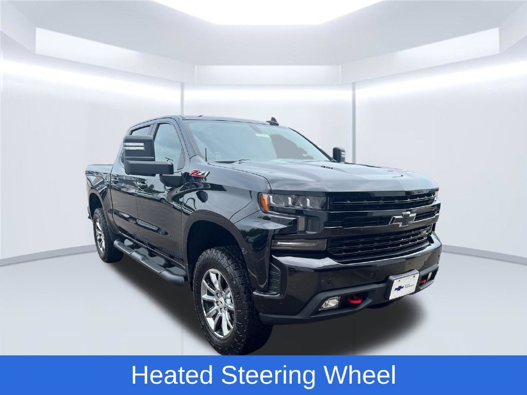 Used 2020 Chevrolet Silverado 1500 LT Trail Boss w/ Midnight Edition AWD/4WD image 9