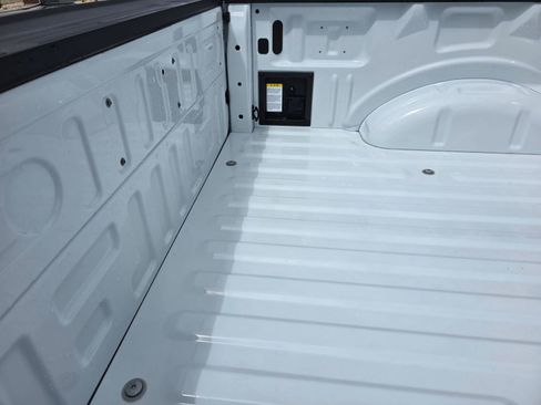 Used 2025 Ford F150 Lariat AWD/4WD image 12