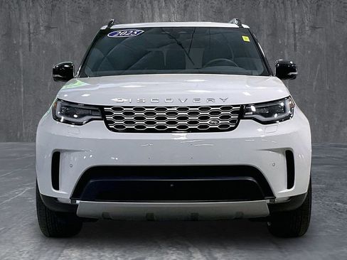 Used 2025 Land Rover Discovery S AWD/4WD image 2