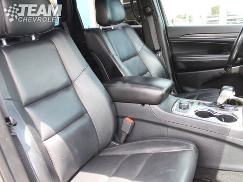 Used 2019 Jeep Grand Cherokee Limited AWD/4WD image 28