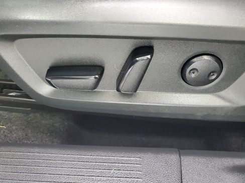 Used 2025 Nissan Rogue SV FWD image 20