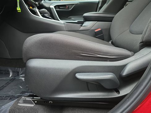 Used 2023 Toyota RAV4 LE image 26