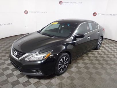 Used 2017 Nissan Altima 2.5 SR w/ Midnight Edition Package