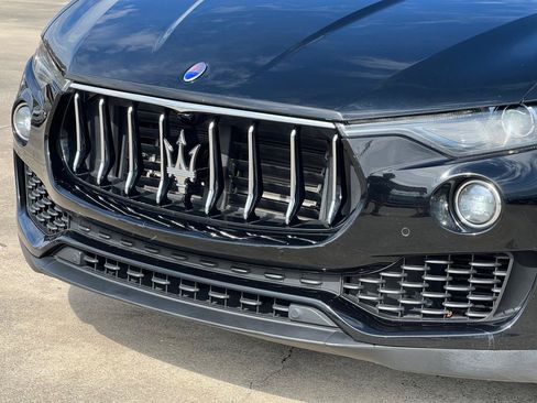 Used 2018 Maserati Levante AWD/4WD image 68