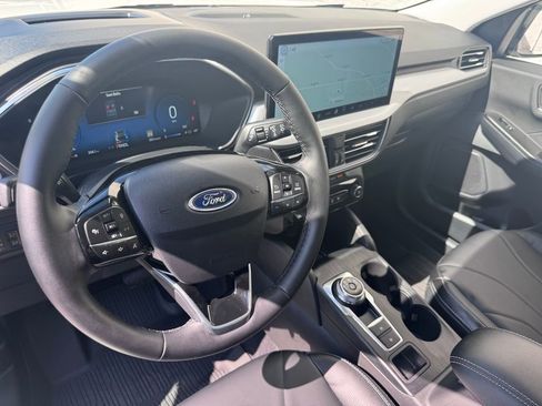 Used 2026 Ford Escape Platinum w/ Premium Technology Package AWD/4WD image 33