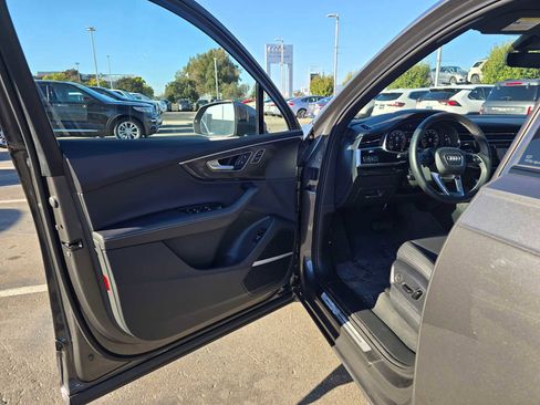 Certified 2025 Audi Q7 2.0T Premium Plus w/ Premium Plus Package image 21