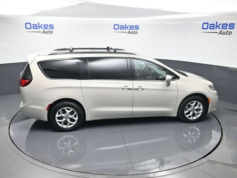 Used 2021 Chrysler Pacifica Limited w/ S Appearance Package AWD/4WD image 53