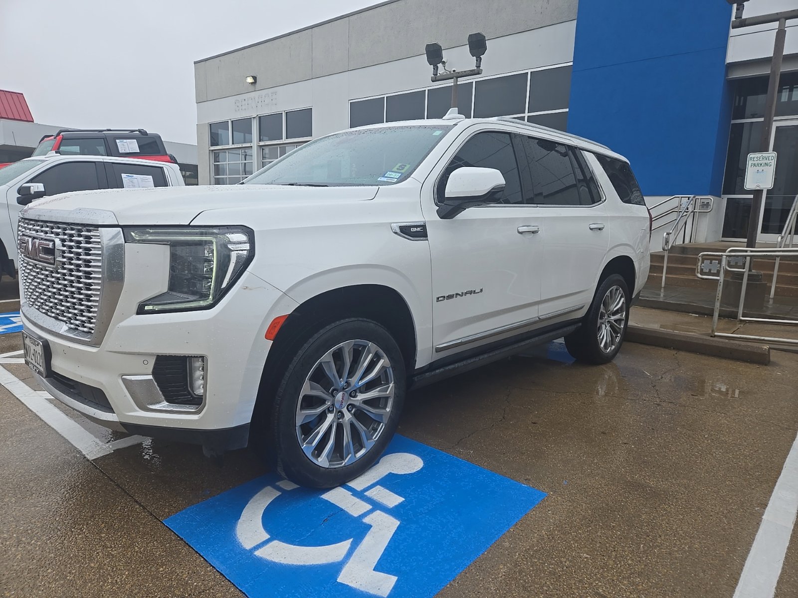 Used 2022 GMC Yukon Denali w/ Denali Ultimate Package AWD/4WD 360° Tour