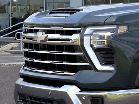 New 2026 Chevrolet Silverado 2500 LTZ image 13