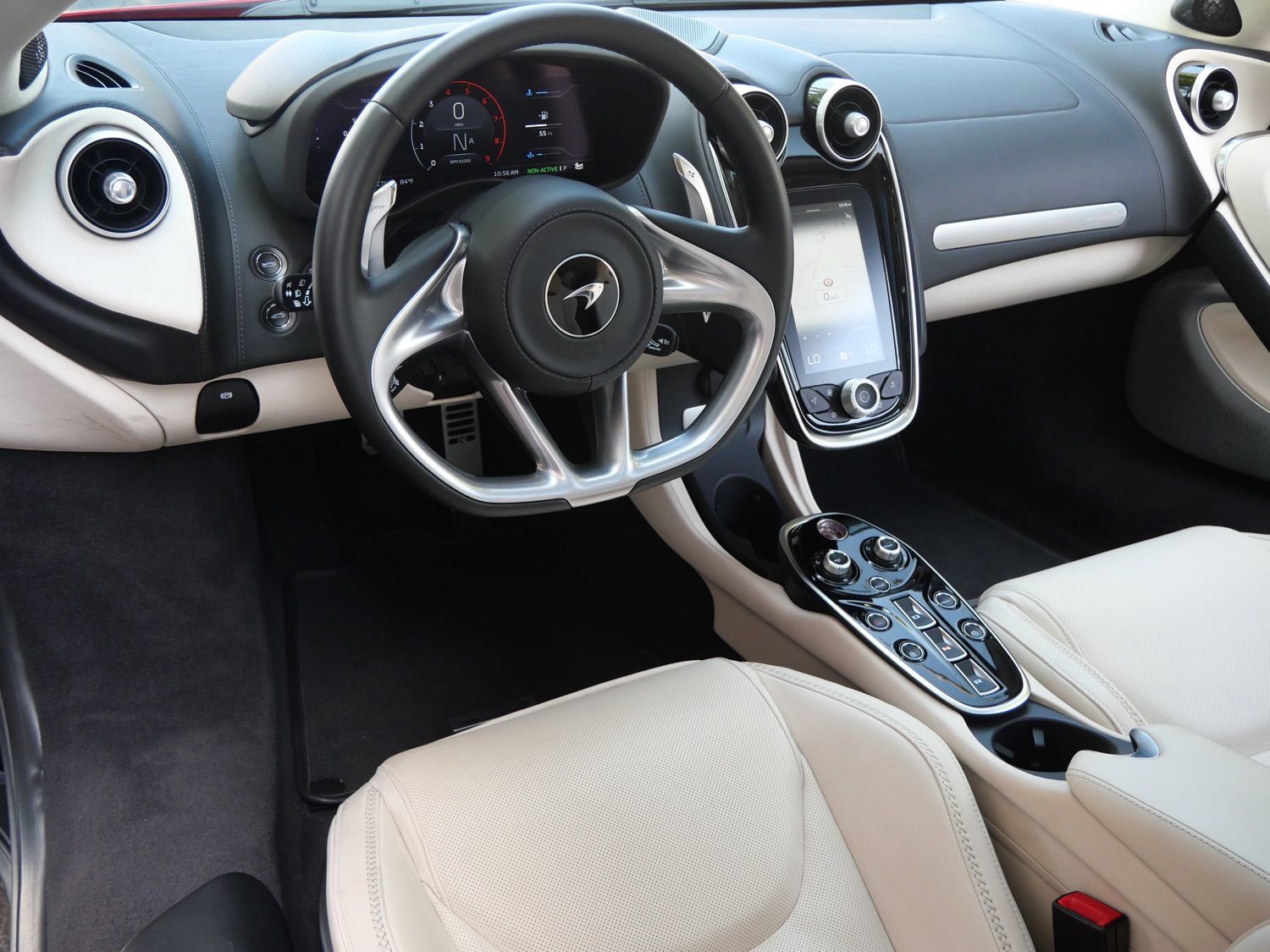 Used 2023 McLaren GT RWD image 8