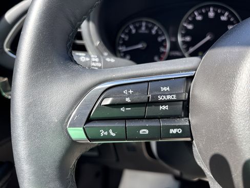 Used 2025 MAZDA MAZDA3 s FWD image 19