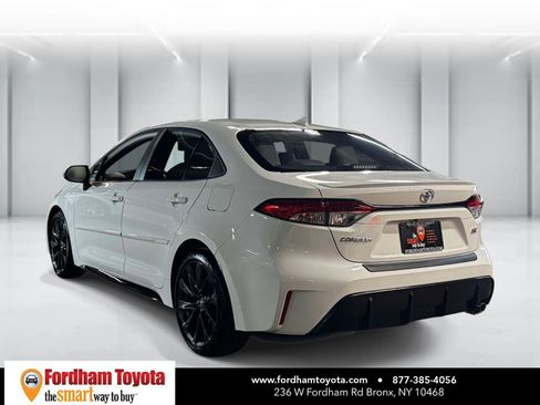 Used 2024 Toyota Corolla SE FWD image 5