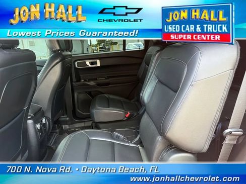 Used 2020 Ford Explorer XLT w/ Equipment Group 202A AWD/4WD image 21